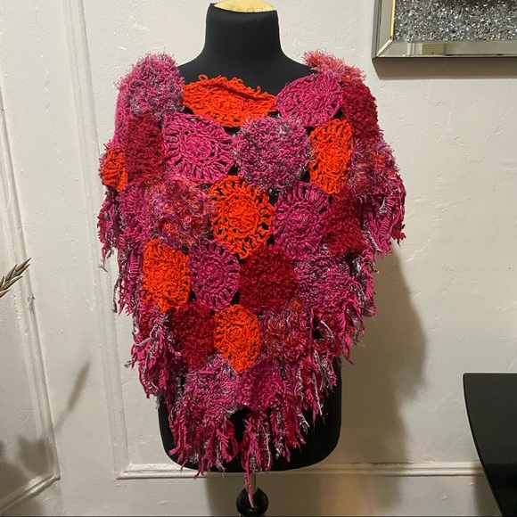 Peace Of Cake Poncho - Picture 2 of 5